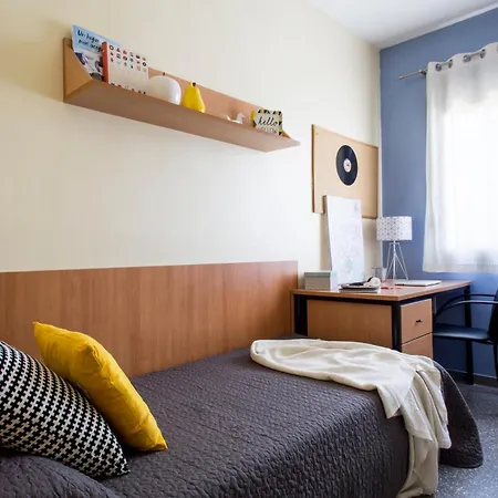 Resa Emperador Carlos V Hostal *